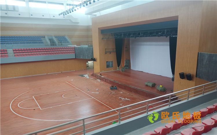 福建漳州市一職業(yè)學院體育館木地板案例